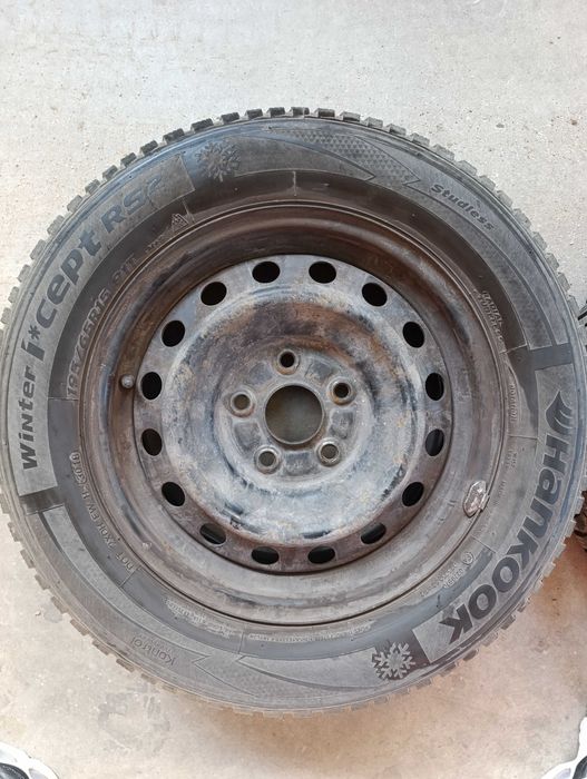 Зимни гуми HANKOOK 195/65/15 RS2 - 2бр.