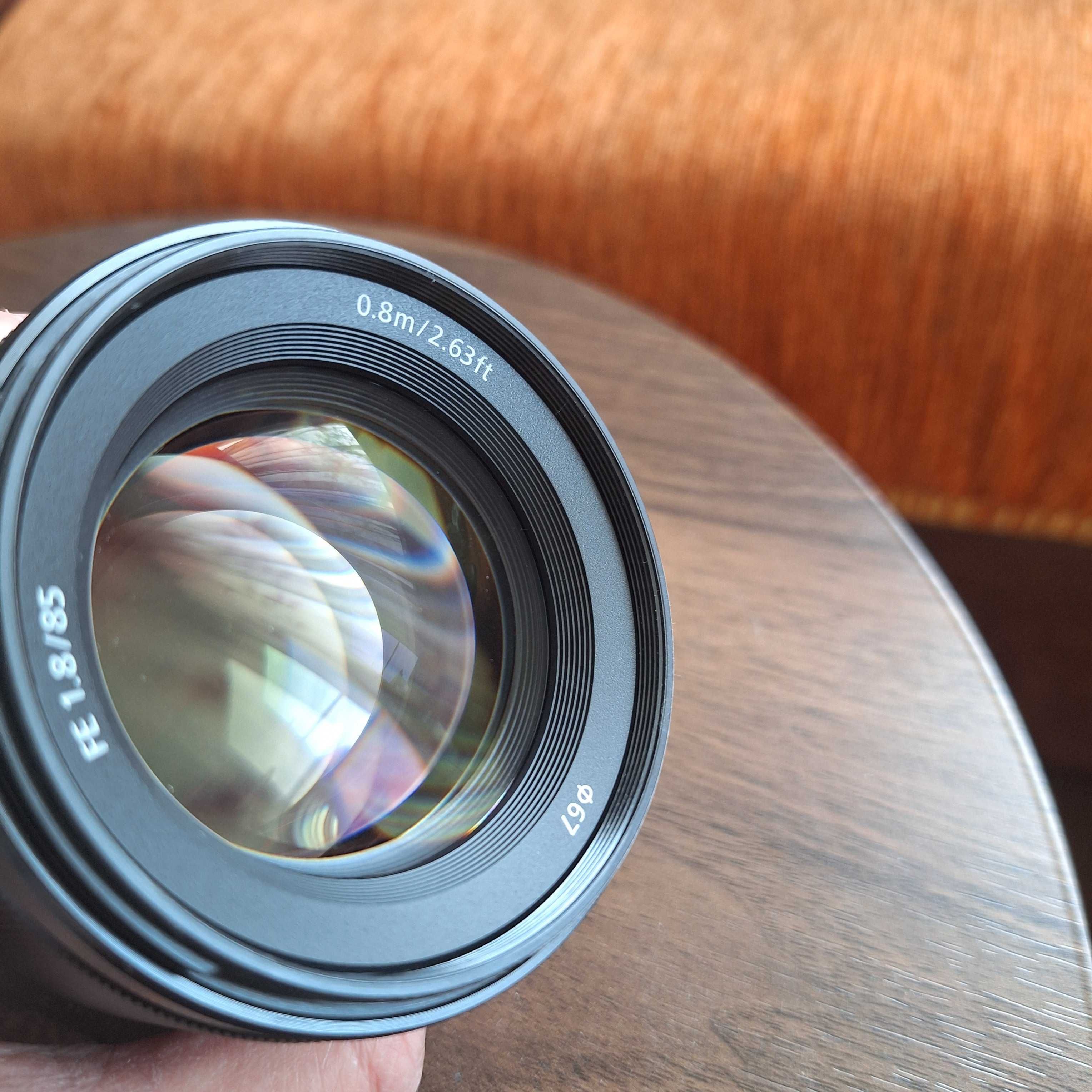Обектив Sony 85 1.8