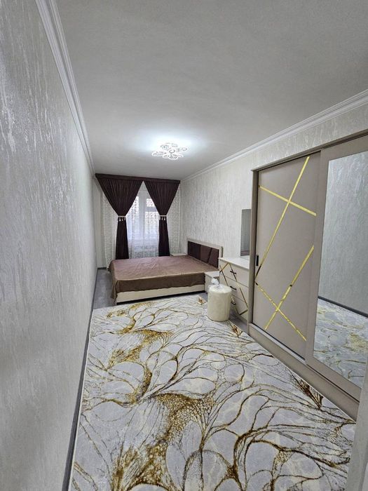 Мирабадский раён метро Ойбек сзади кафе Бон сдается квартира