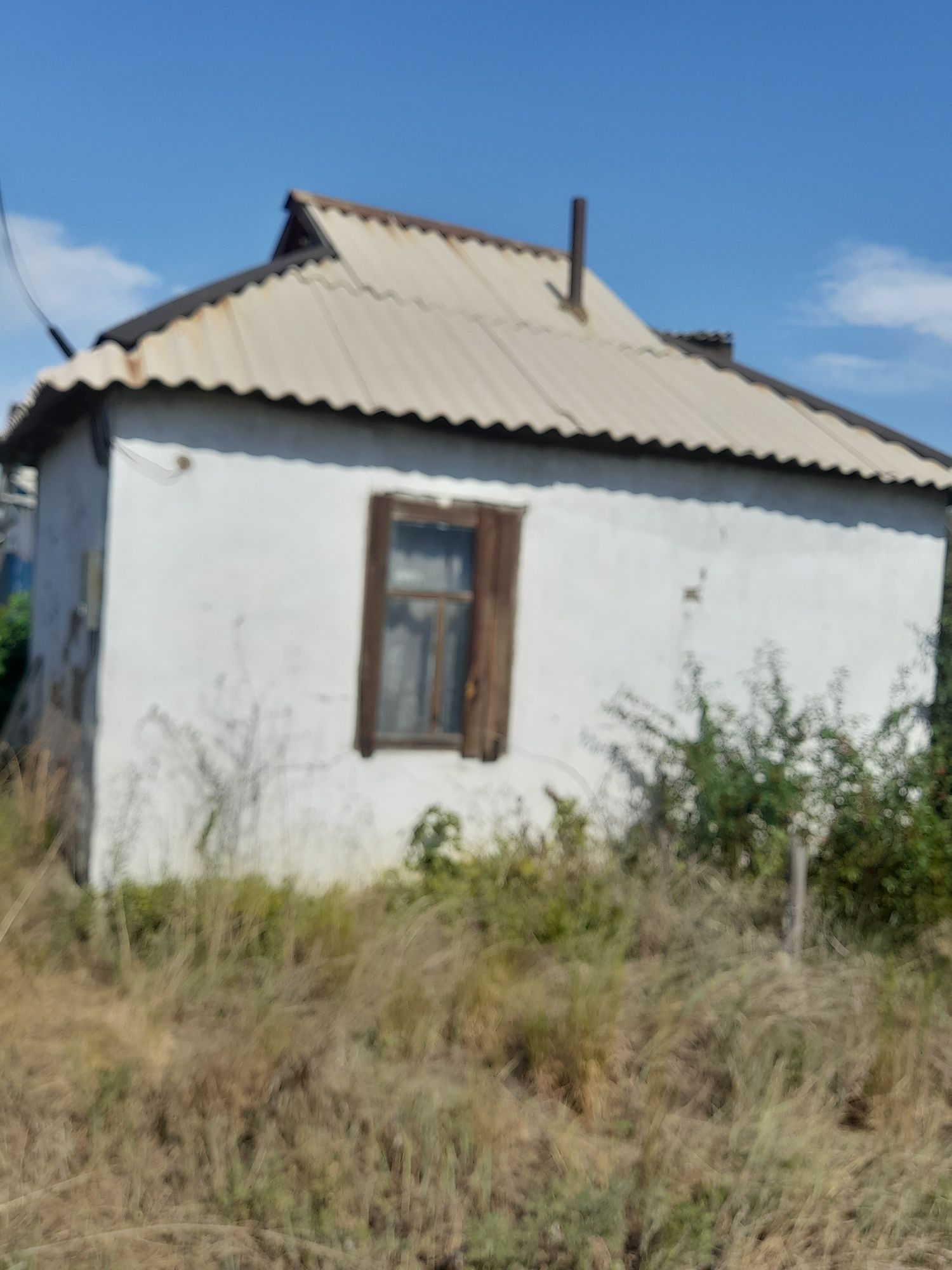 Продам дачу на Бобровке,ближе  Линьковому озеру ,летний вариант