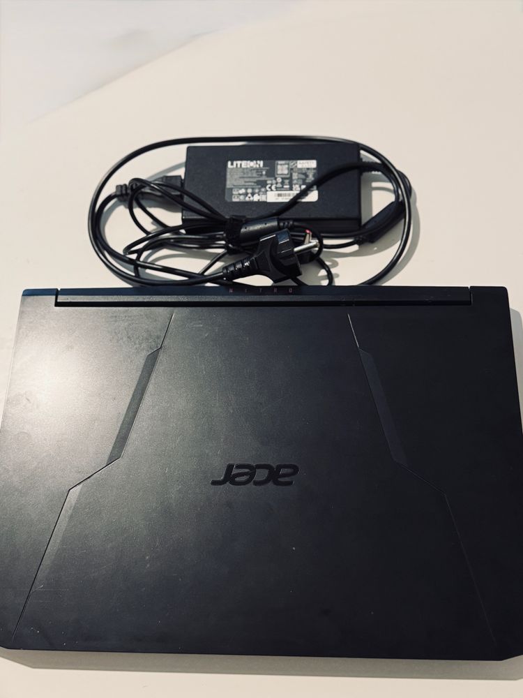 Лаптоп Acer Nitro 5 | i7-11800H | RTX 3050 4GB | 16GB RAM | 1TB SSD
