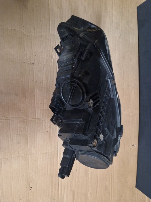 Far faruri halogen stanga dreapta audi a4 b8.5 facelift