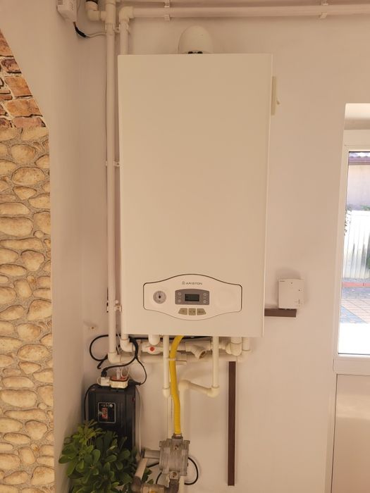 Vând centrală ariston egis plus 24