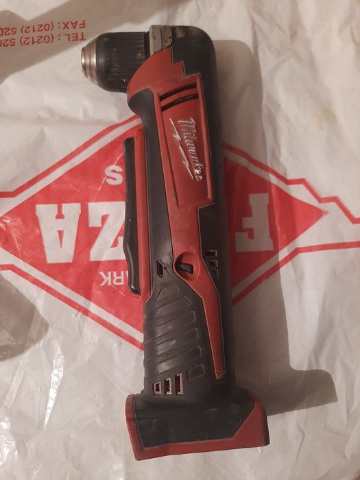 Milwaukee filetant de unghi