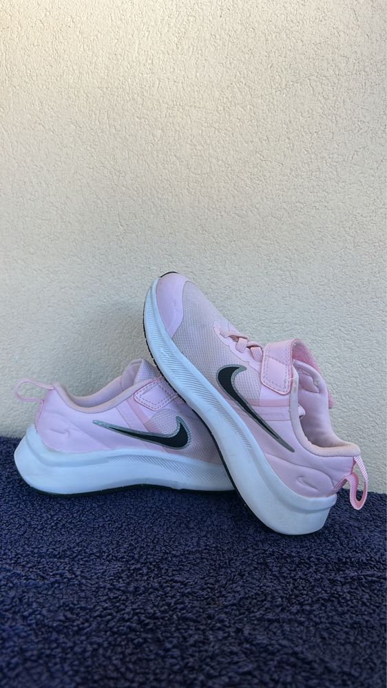 Детски маратонки Reebok и Nike