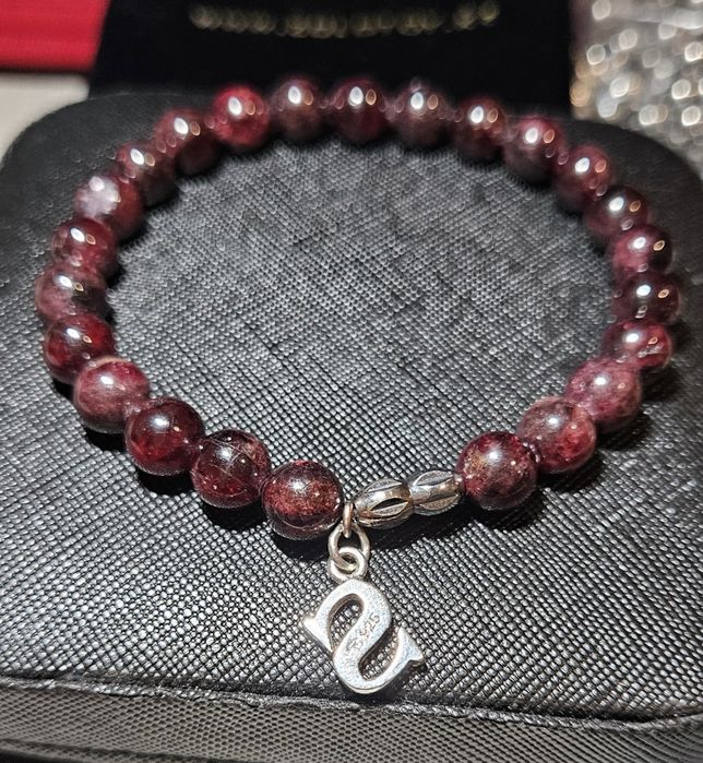 Браслет из натурального камня и стерлингового серебра 925-й пробы!