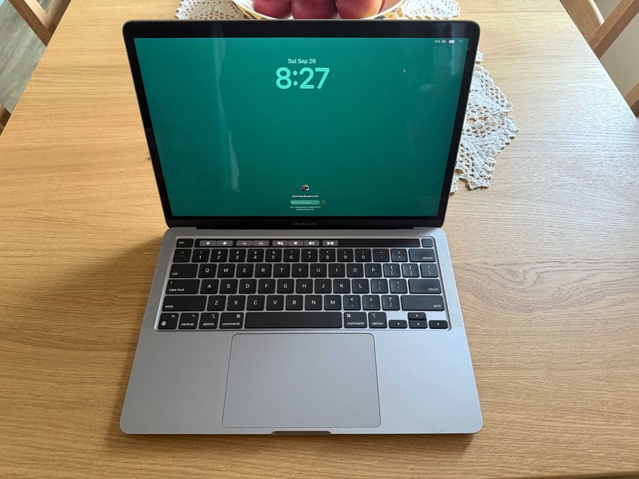 MacBook Pro 13 - inch, 2020, M1, Touch Bar, 512 GB, 16 GB RAM — миниатюра 2