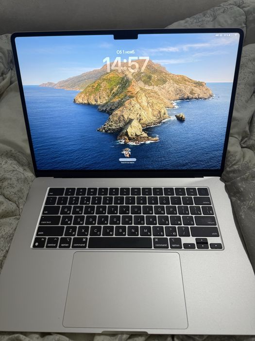 Macbook Air 15-inch m3/16/256gb Starlight