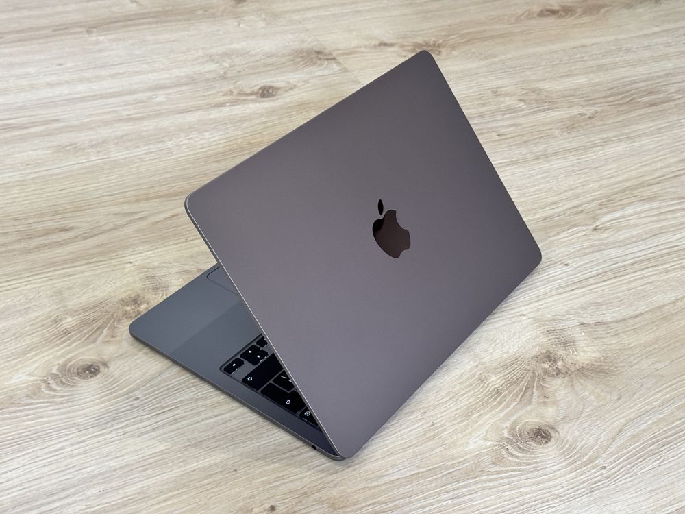 *512GB*Нов 13.6’Macbook Air M3 2024/8GB Ram/512GB SSD/Гаранция