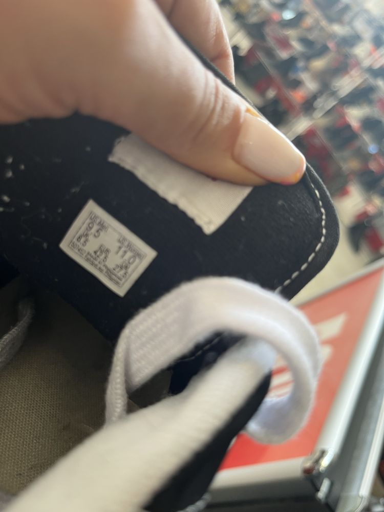 Кецове Vans Knu Skool номер 42.5