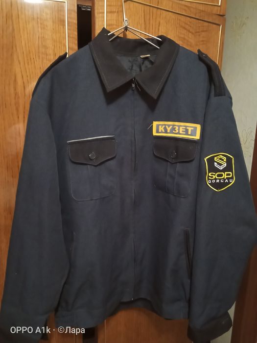 Продам форму охраны костюм.