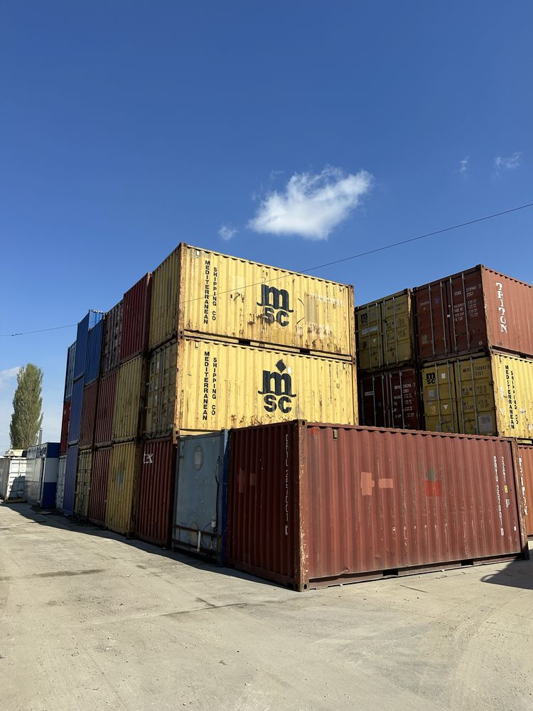Container maritim