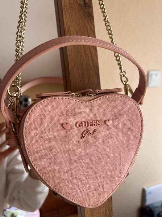 Розова чанта Guess
