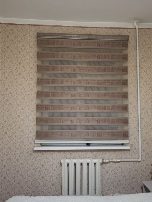 Продаются жалюзи на окно
