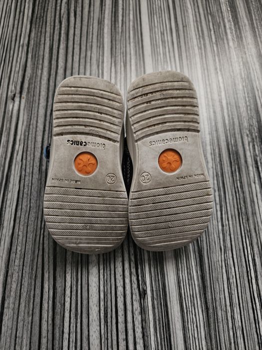 Sandale biomecanics  marimea 20