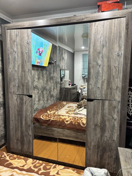 Продам спальньи гарнитур