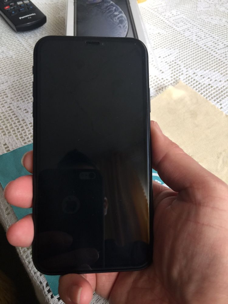 Apple XR 64GB Black