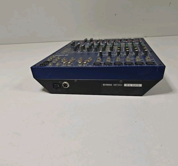 Vând Amplificatoare de putere și mixer yamaha MG124CX