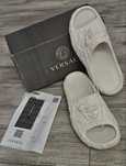 Papuci versace albi