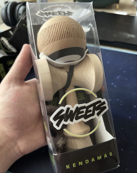 kendama(cardboard) broken bones