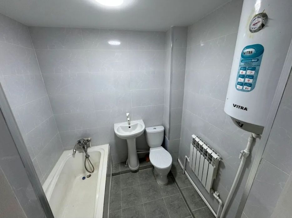 Урганч шахар Урология ёнида Янги Домда 2 хонали  квартира сотилади