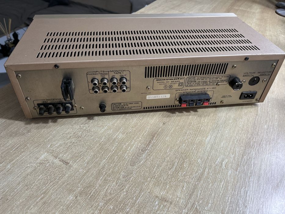 Amplificator Marantz SR 220 L