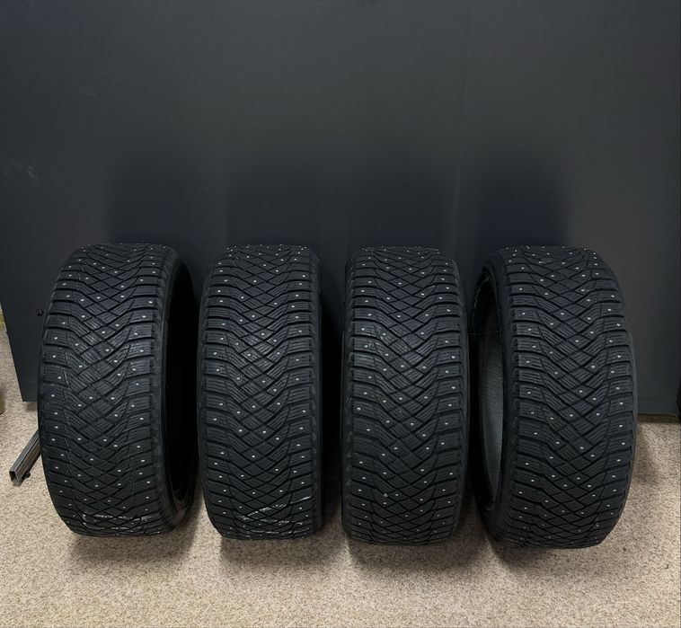 Шипованные Goodyear UltraGrip Arctic 2 (245/45/19)
