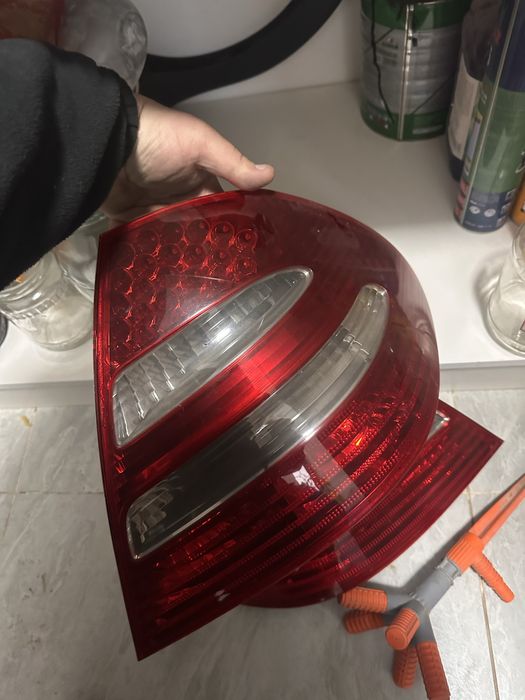Задние фонари на 211 мерседес