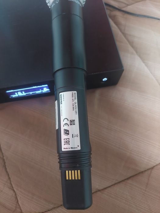Shure QLXD  sennheiser