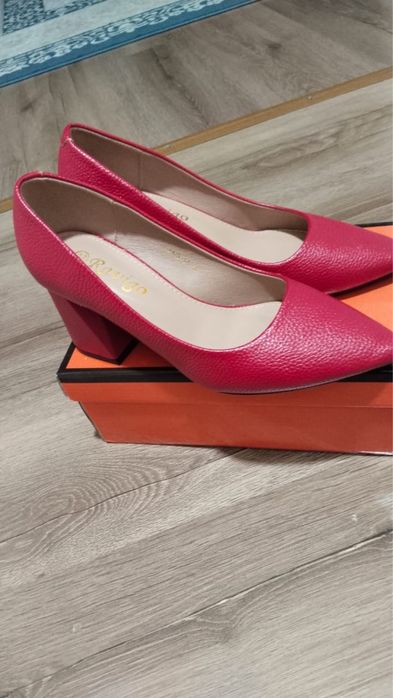 Туфли сатылады 1 ақ рет киілген жаңа