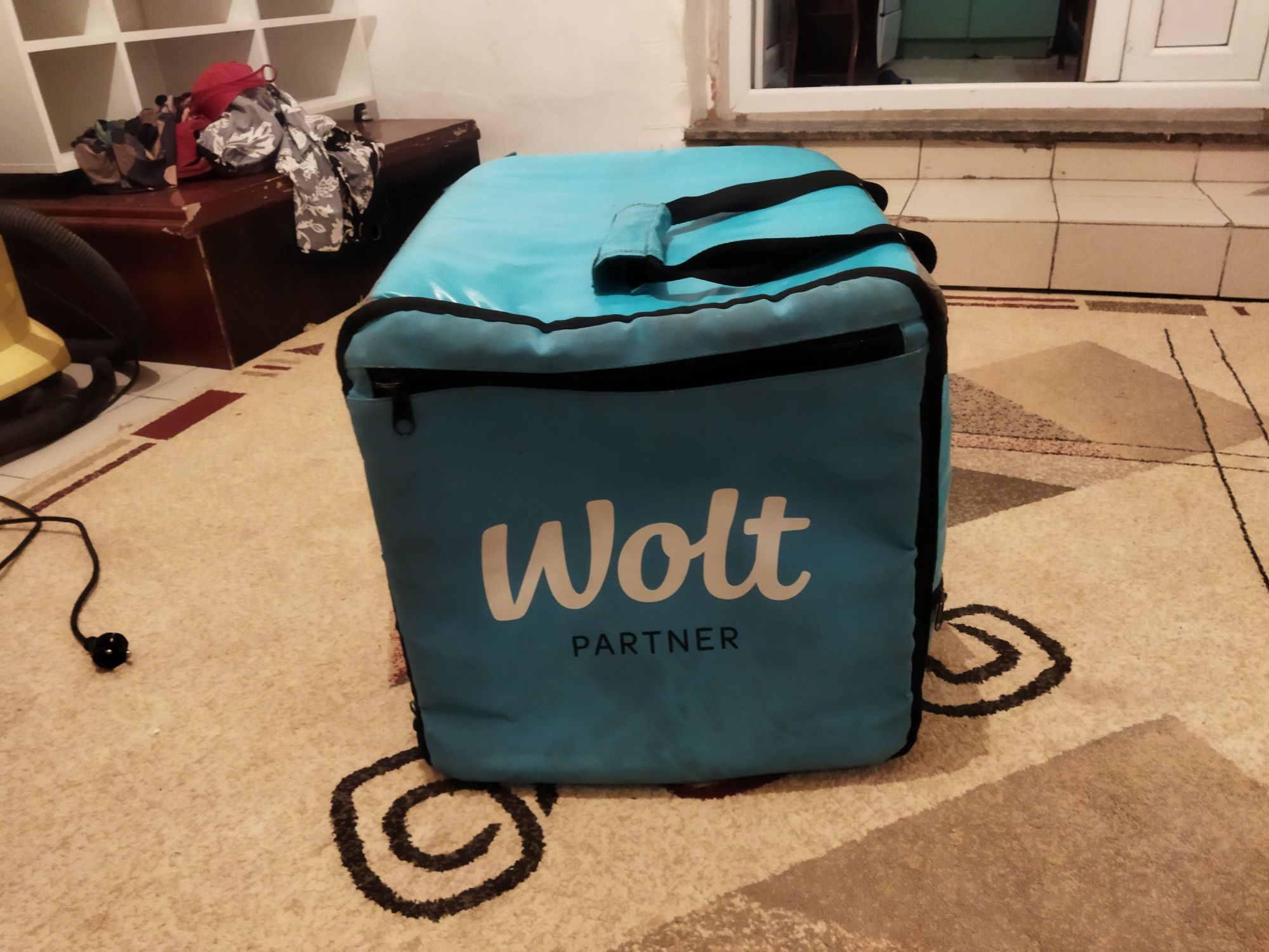 Wolt рюкзак в ответственном состоянии
