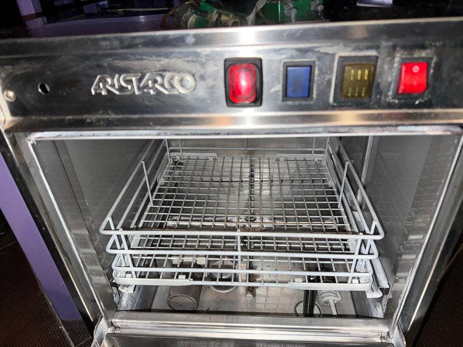 Миялна машина за чаши