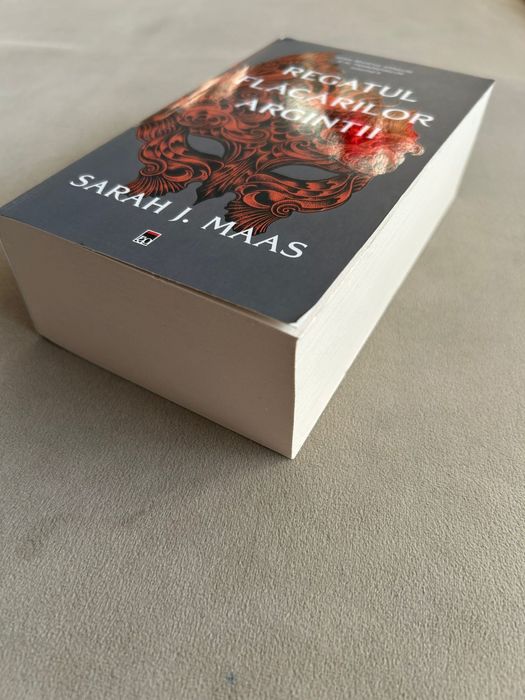 Regatul flacarilor argintii