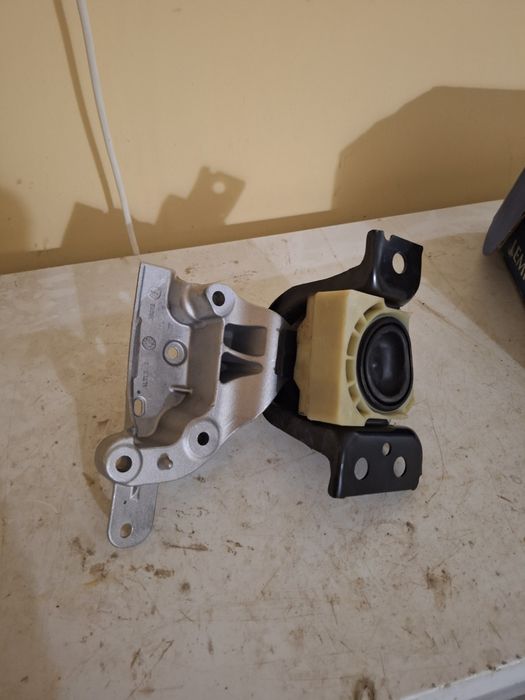 Запчасти на рено дастер