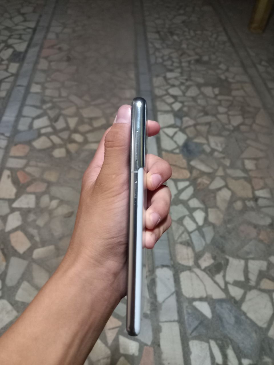 Samsung  S21 kafolat bilan