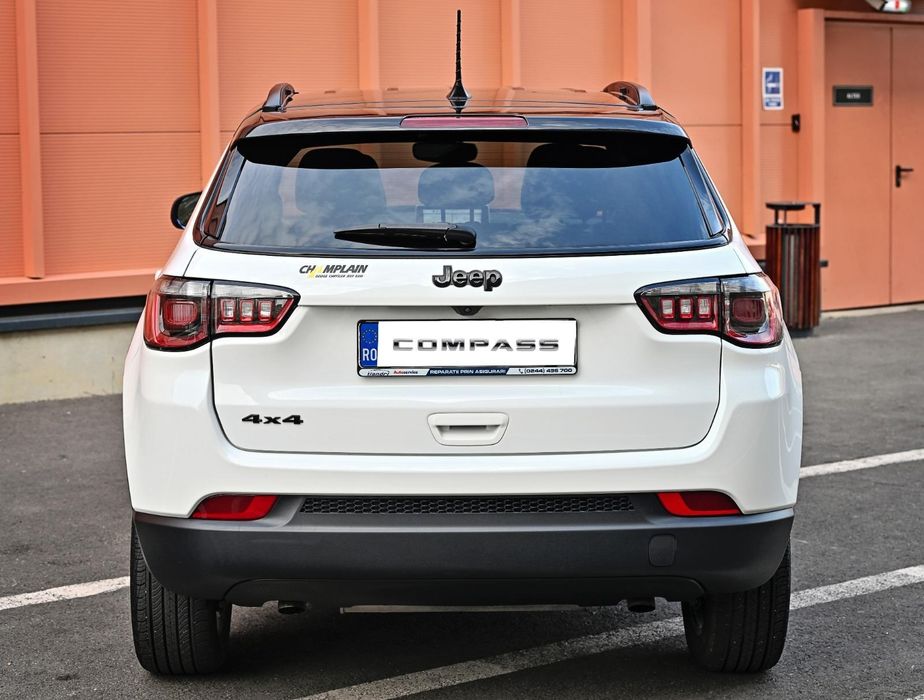 Jeep Compass echipare Latitude Lux 15.200 km