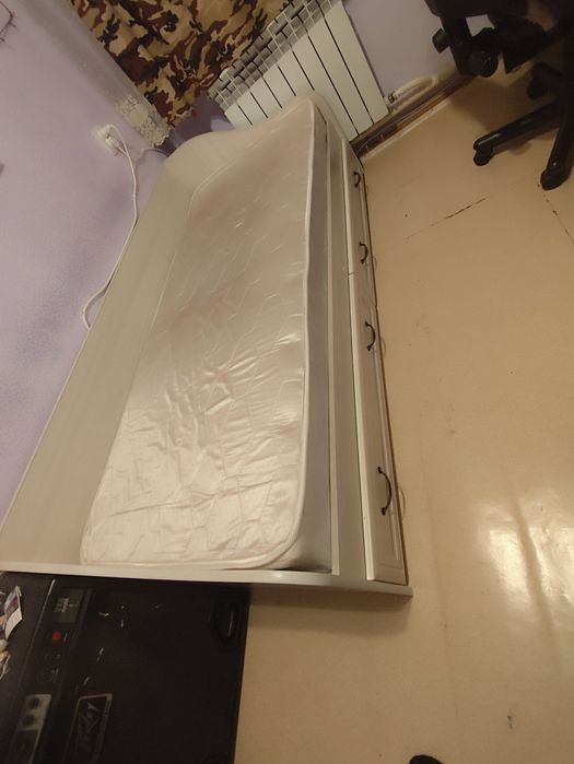 Продам кровать односпальная