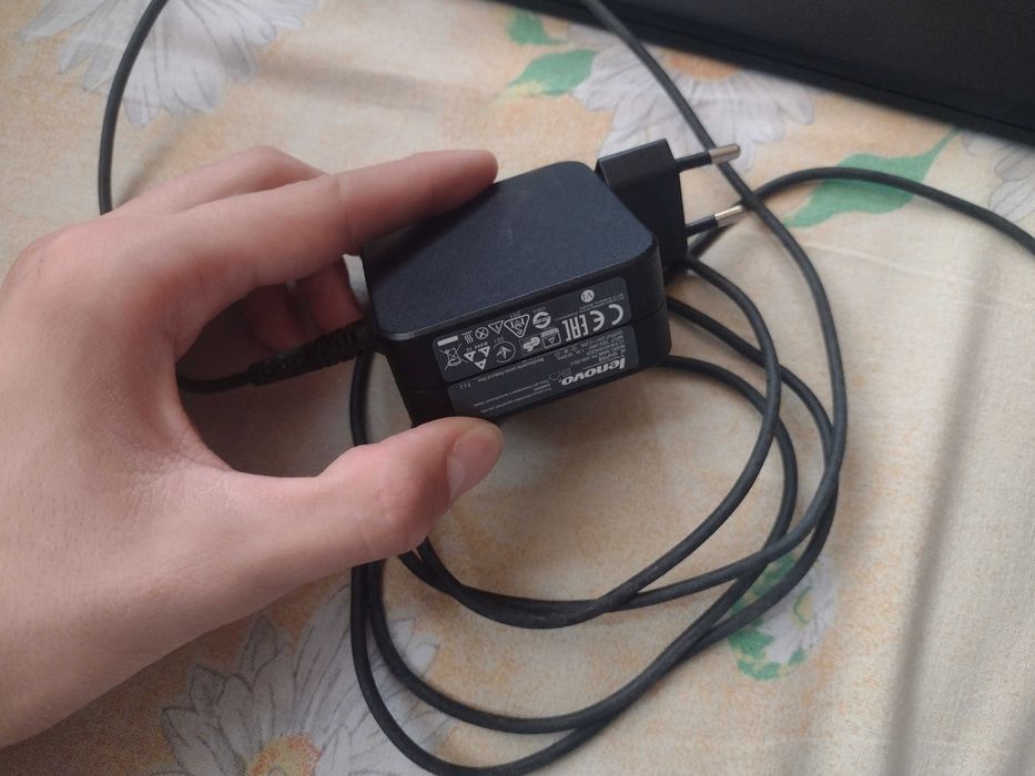 Лаптоп Lenovo ideapad