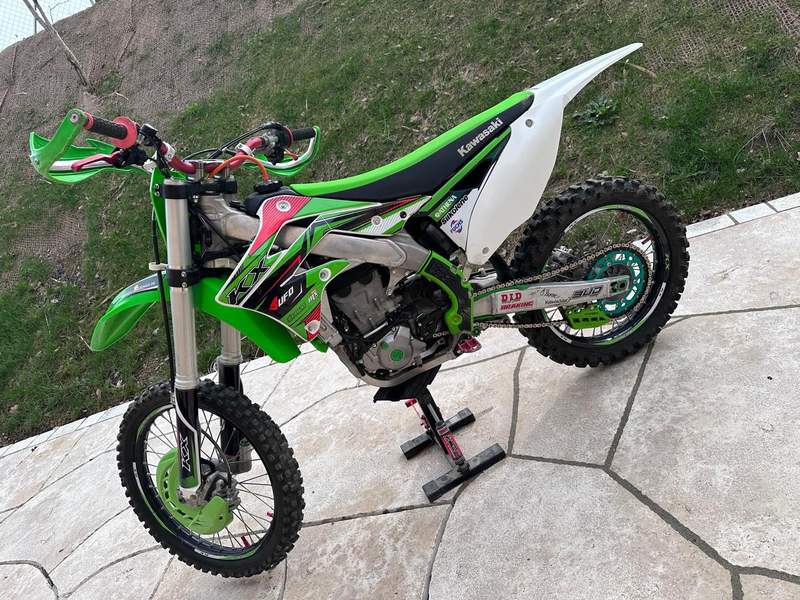 Vând motocross an 2015 motor 450