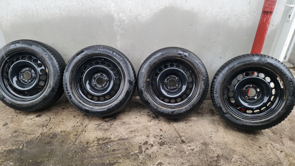 Jante cu anvelope iarna Audi A4 B8, B9 5x112 R16