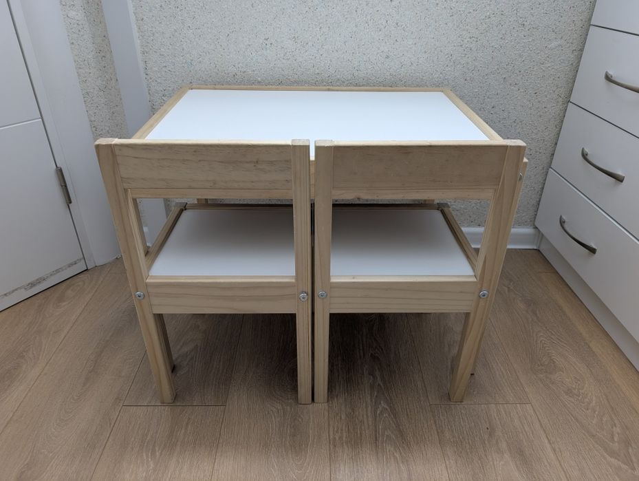 Детска маса с два стола LÄTT от IKEA