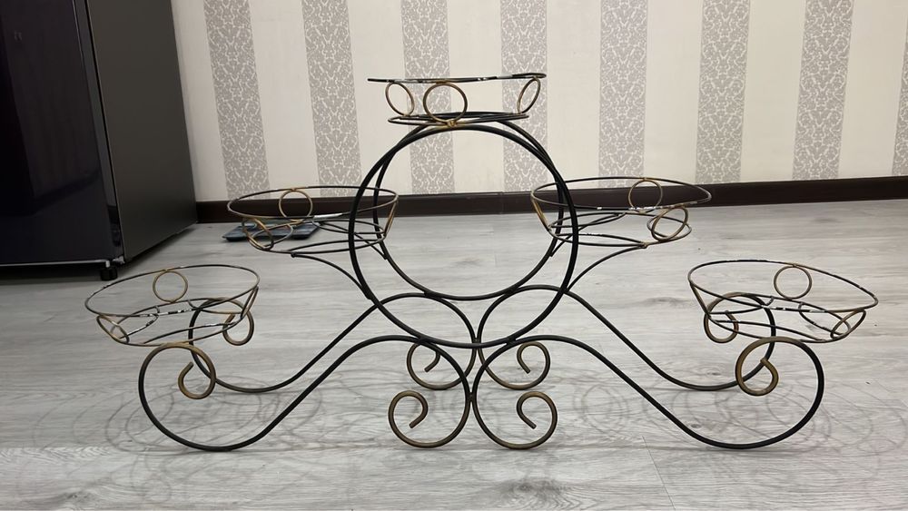 подставка под цветов