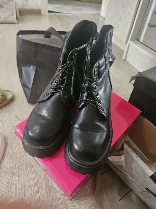 Ботиночки новые 40 размер