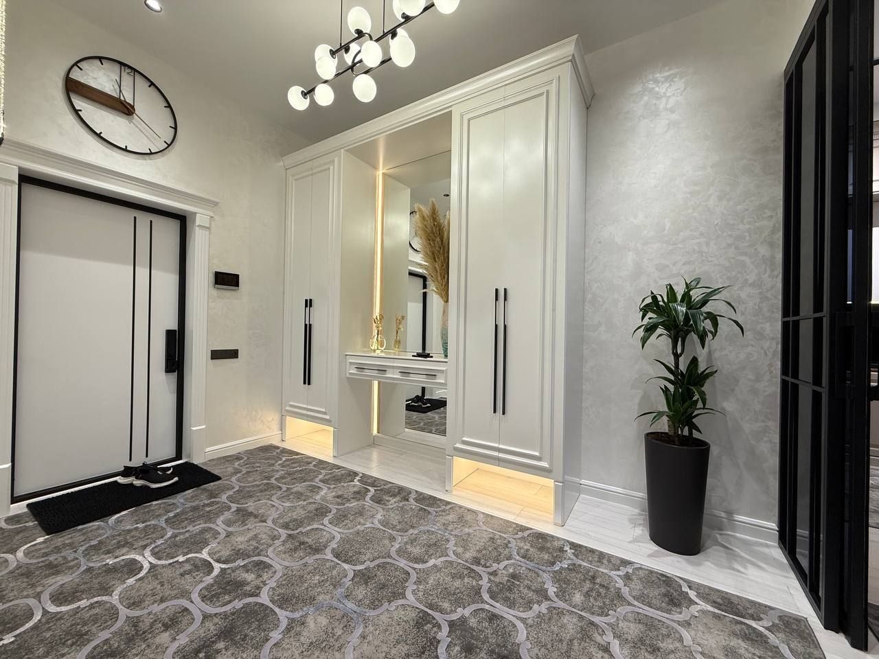 Продается 2х ком квартира, ЖК Скайлайн Тавэрс, ор-р:ул.Нукусская, 55м2