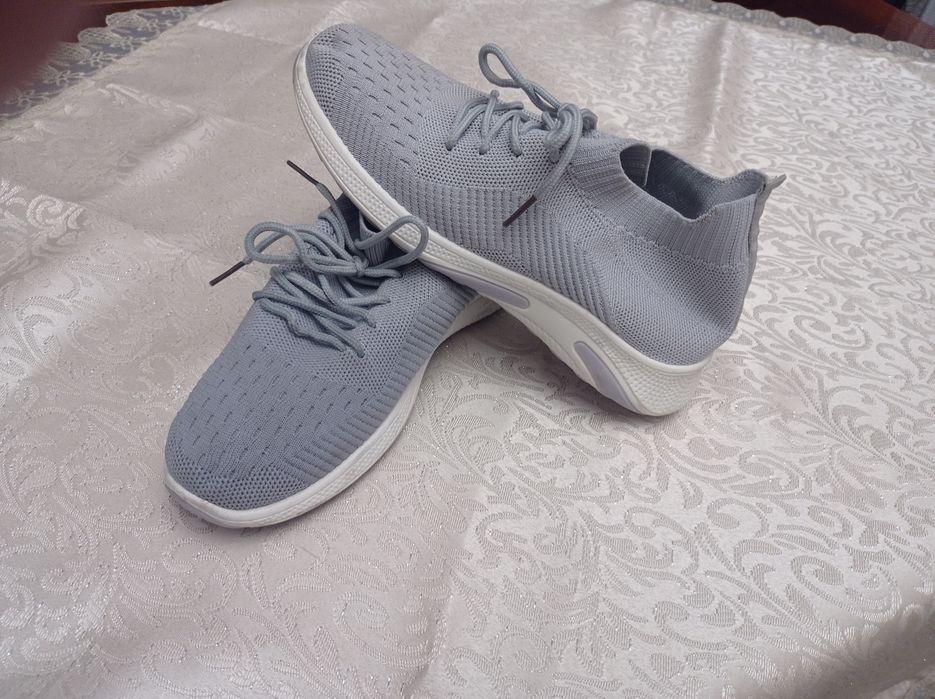 Кроссовки мужские