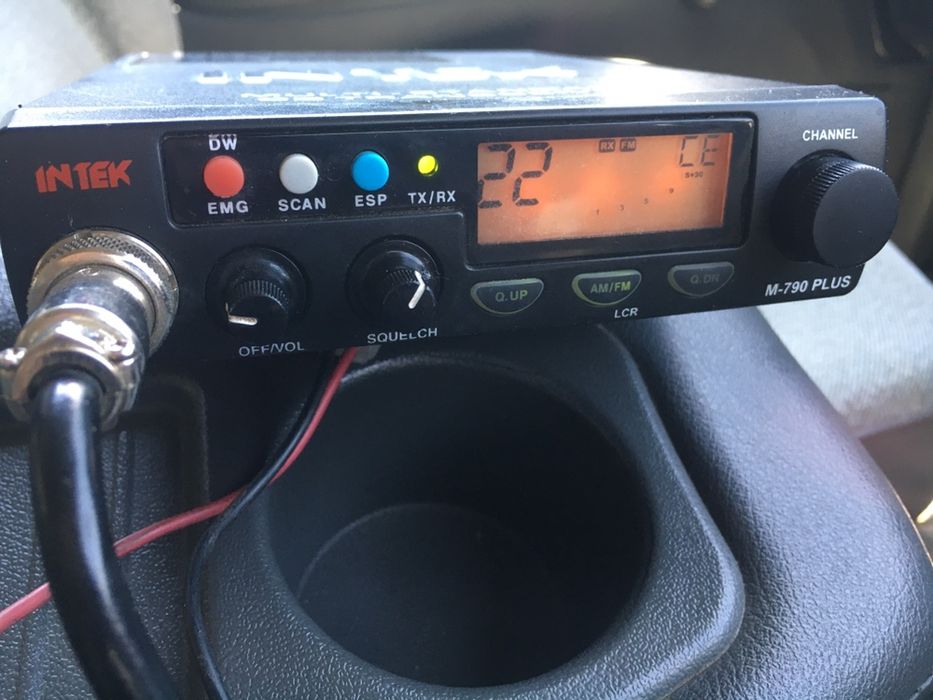 Statie emisie receptie cb intek m-790 midland