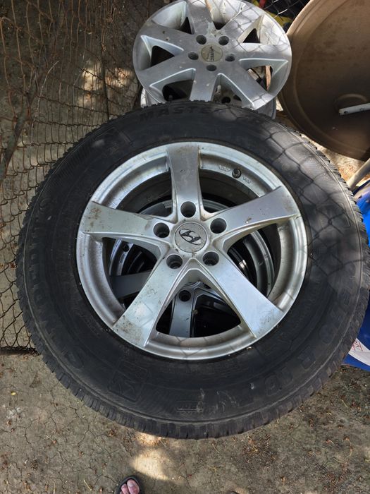 Jante aliaj Hyundai ix35 Gume Semperit 215/70/16 iarnă Dot 2017