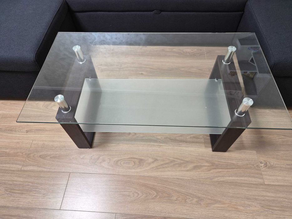 Продавам Холна маса