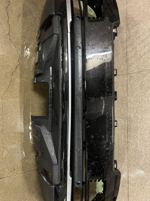 Продам Бампер от Range Rover!