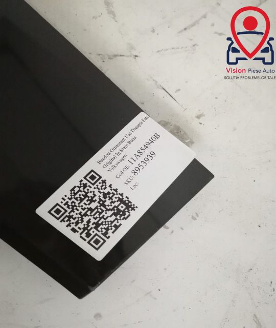 Фолксваген АйДи.4 / Volkswagen ID.4 Декоративна лайсна на предна дясна